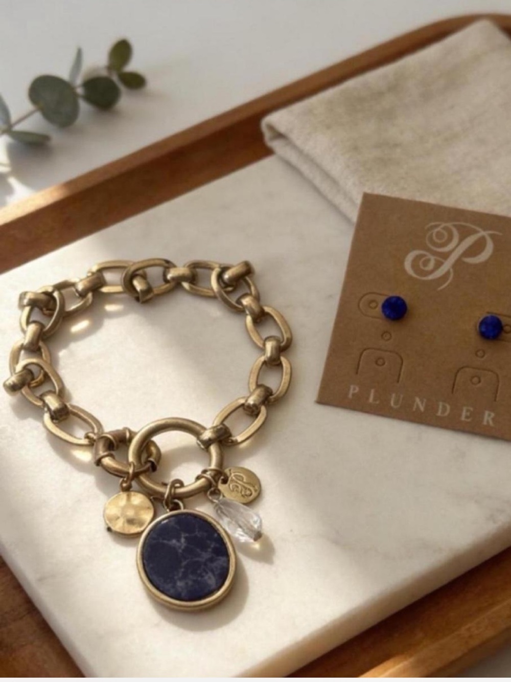 NWT Plunder Gold-Tone Link Bracelet and Stud Earrings Set
